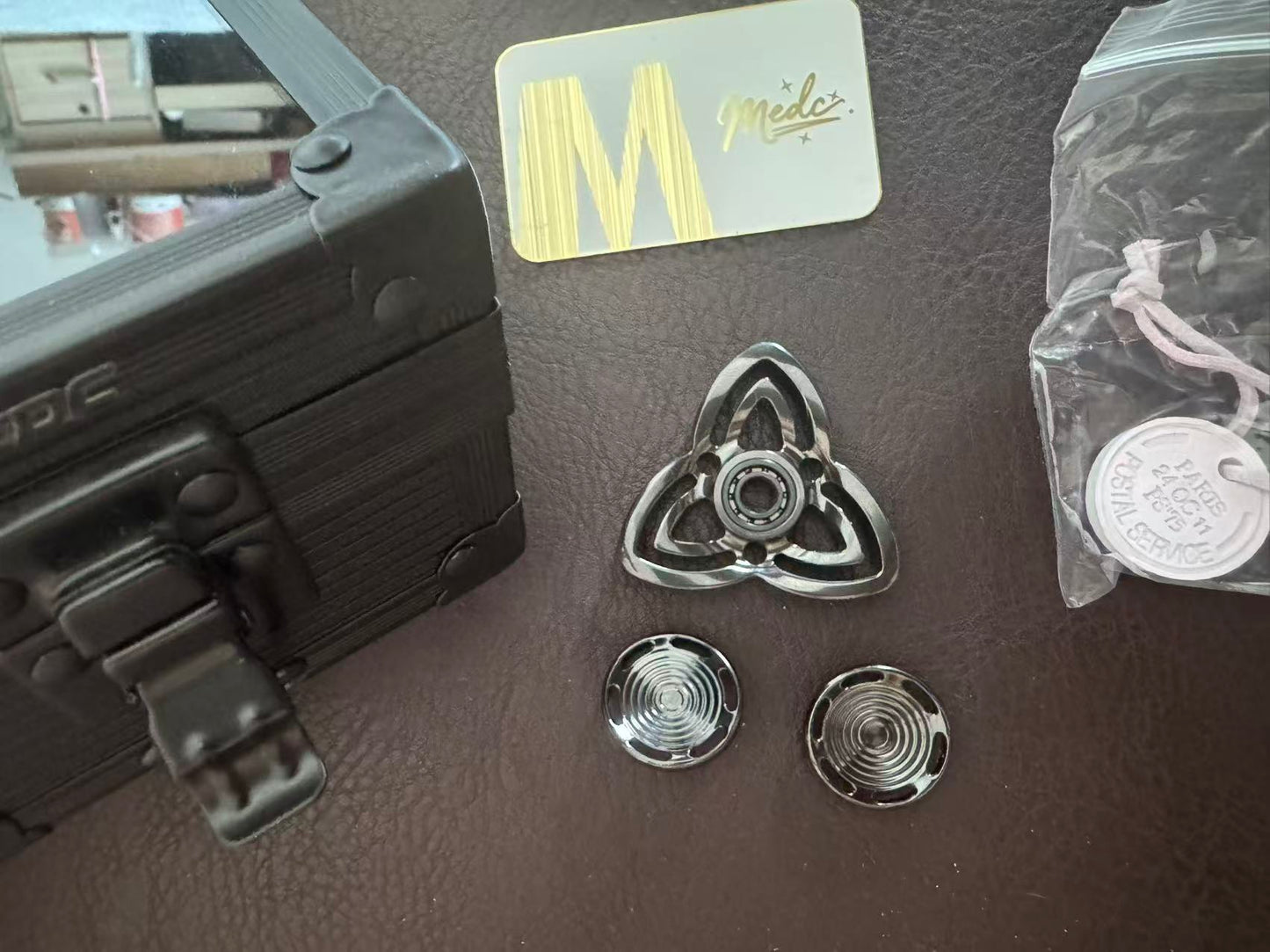 Twin Shadow Zirconium