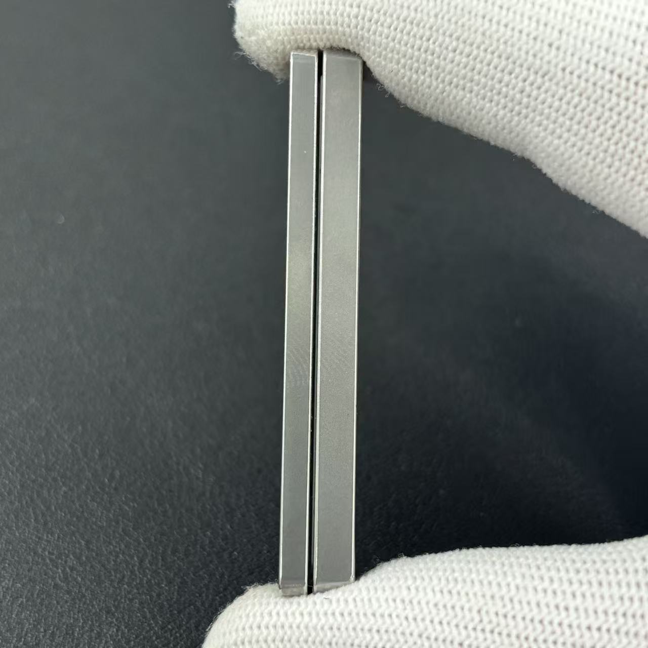 Frog Stainless Steel PEEK