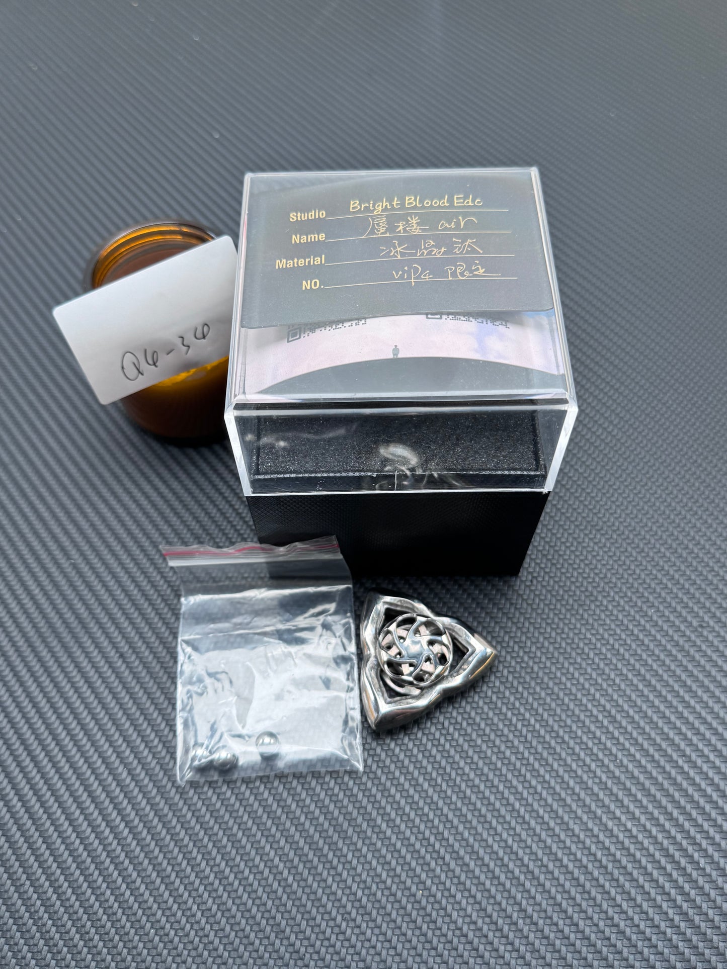 YAOXUE Xian Sin air Crystallized Titanium