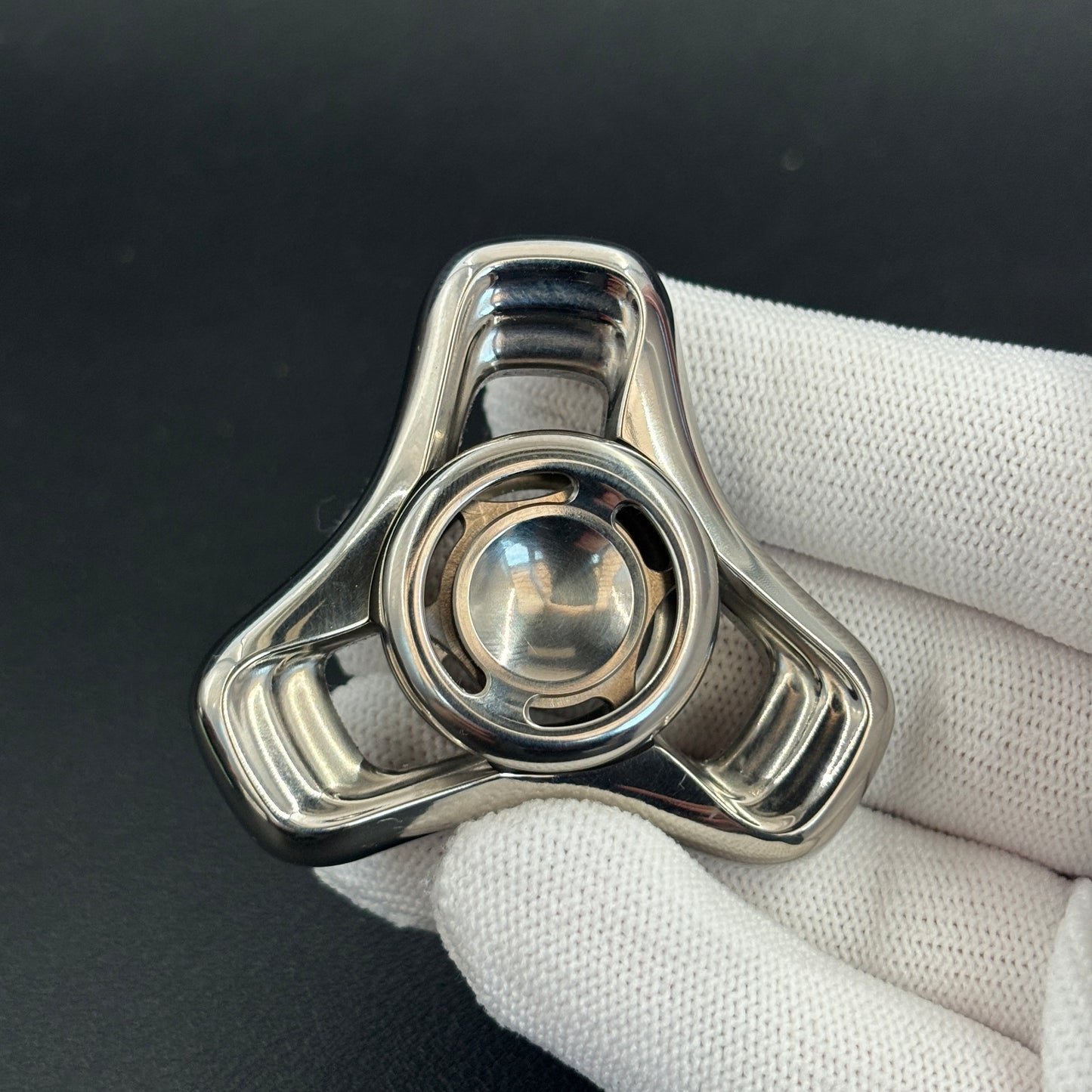Folding Leaf Mini Titanium Polished