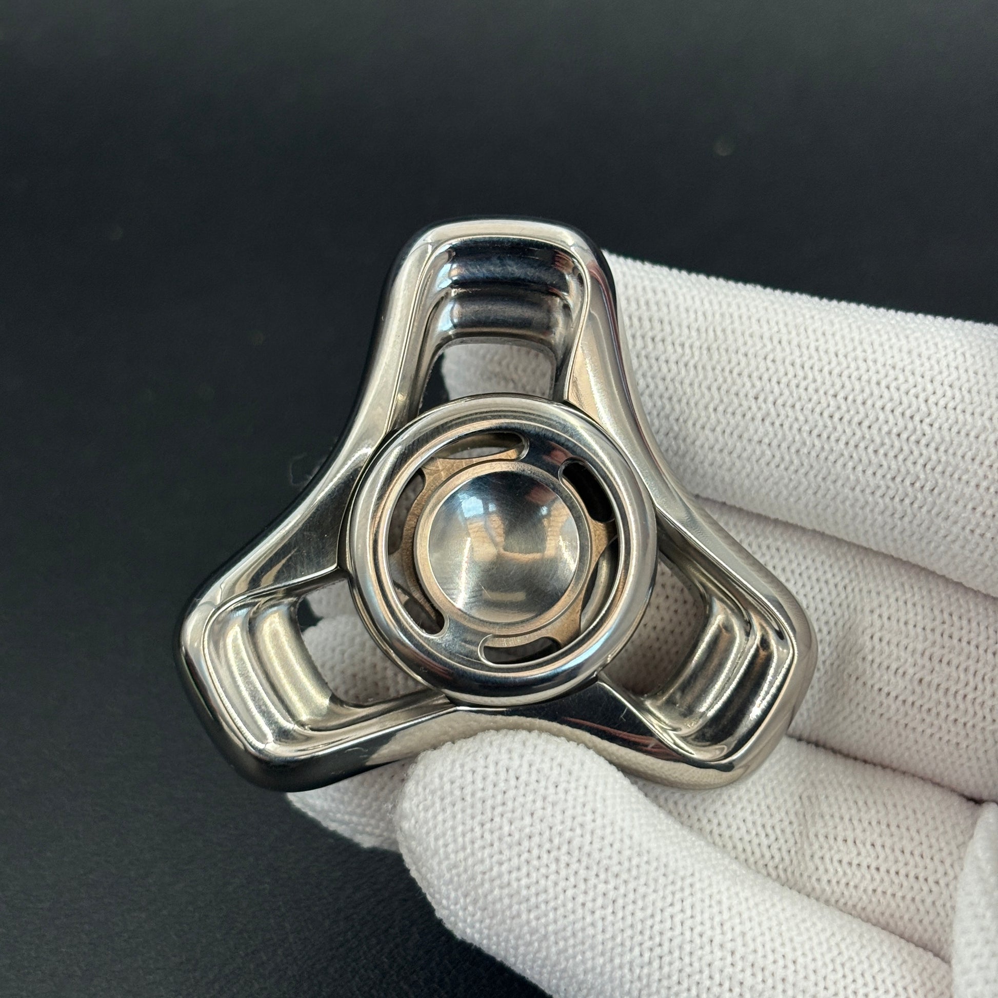 Folding Leaf Mini Titanium Polished