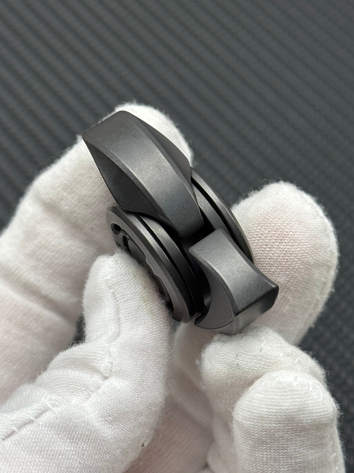 Ball Shark Zirconium