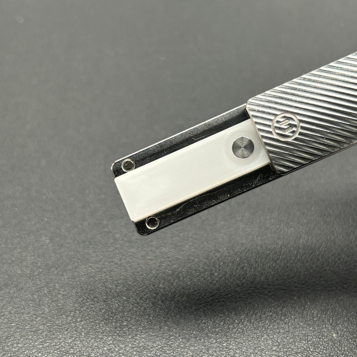 Ji Li 2.0 Titanium