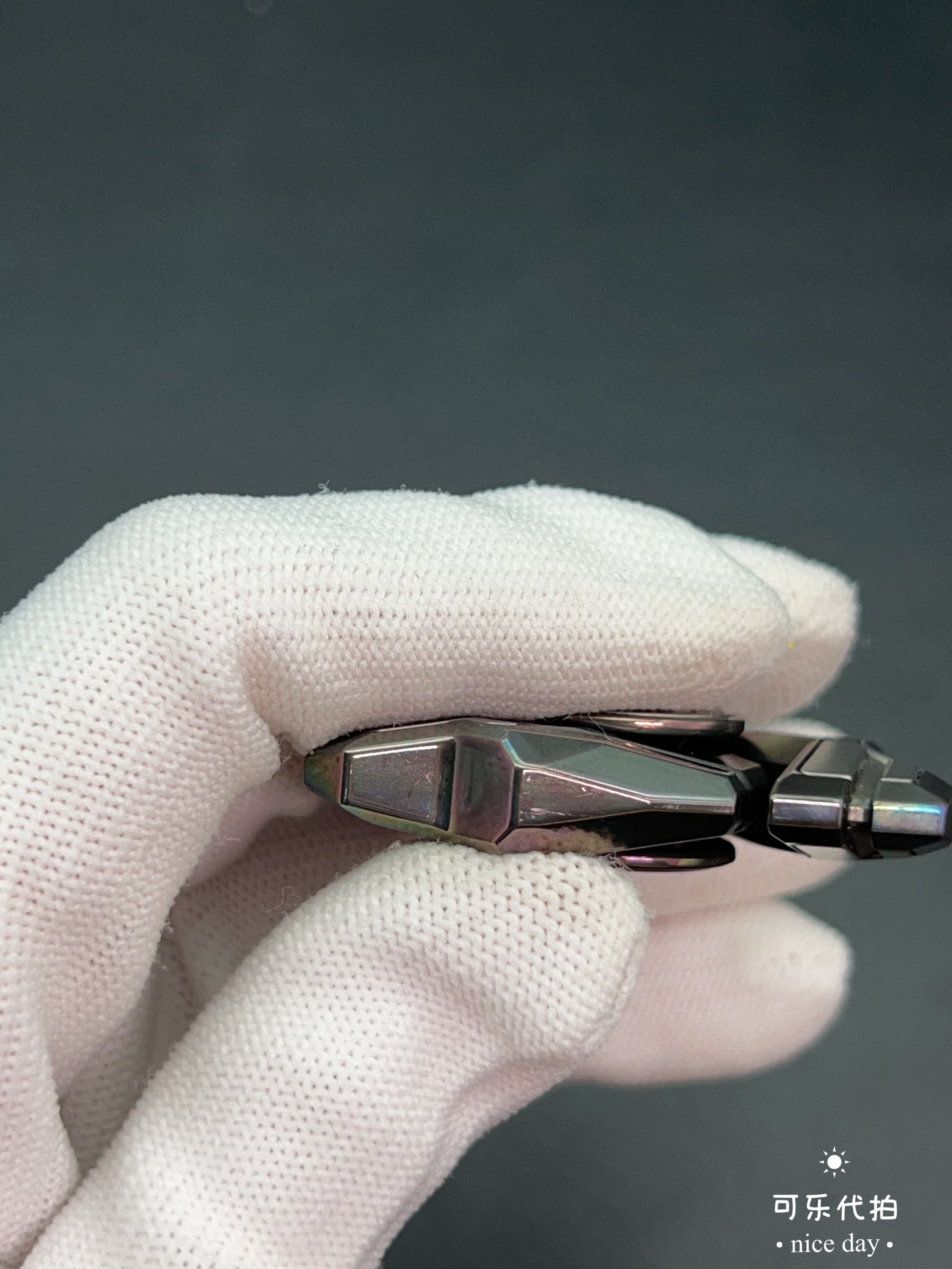 Ouroboros Zirconium Tungsten