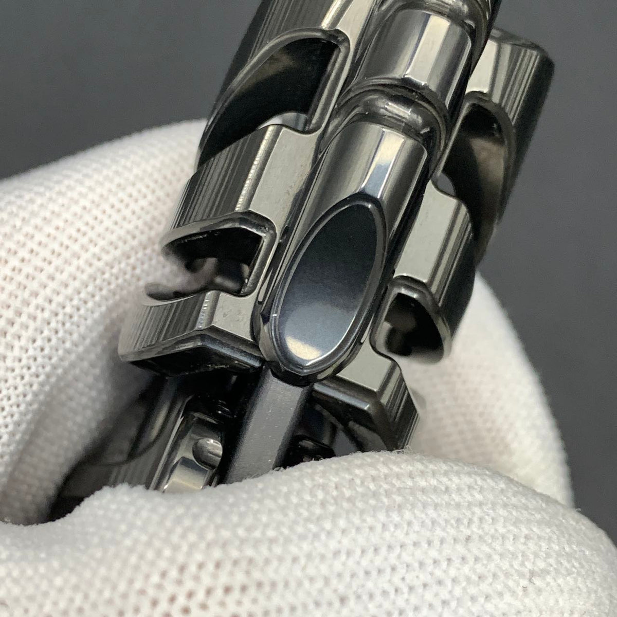 Exoskeleton Magnetic Mechanical Zirconium