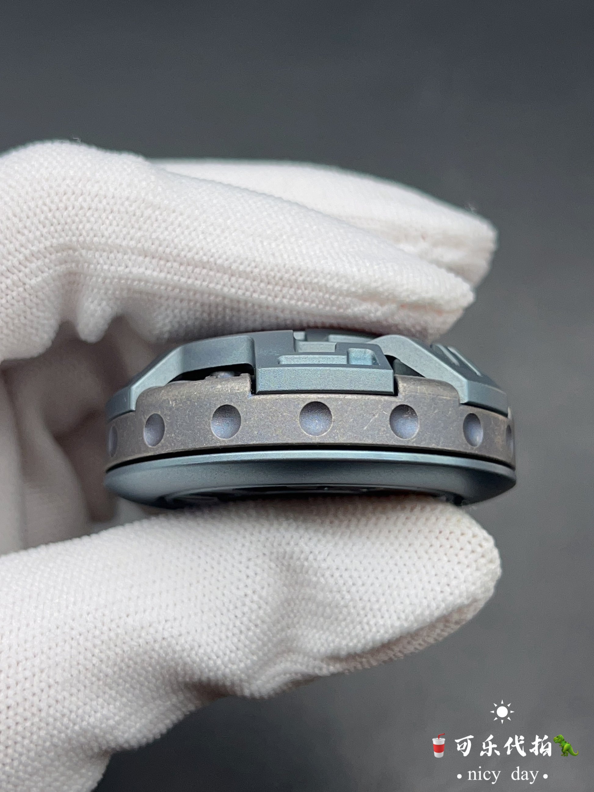 Thousance Falcon Titanium