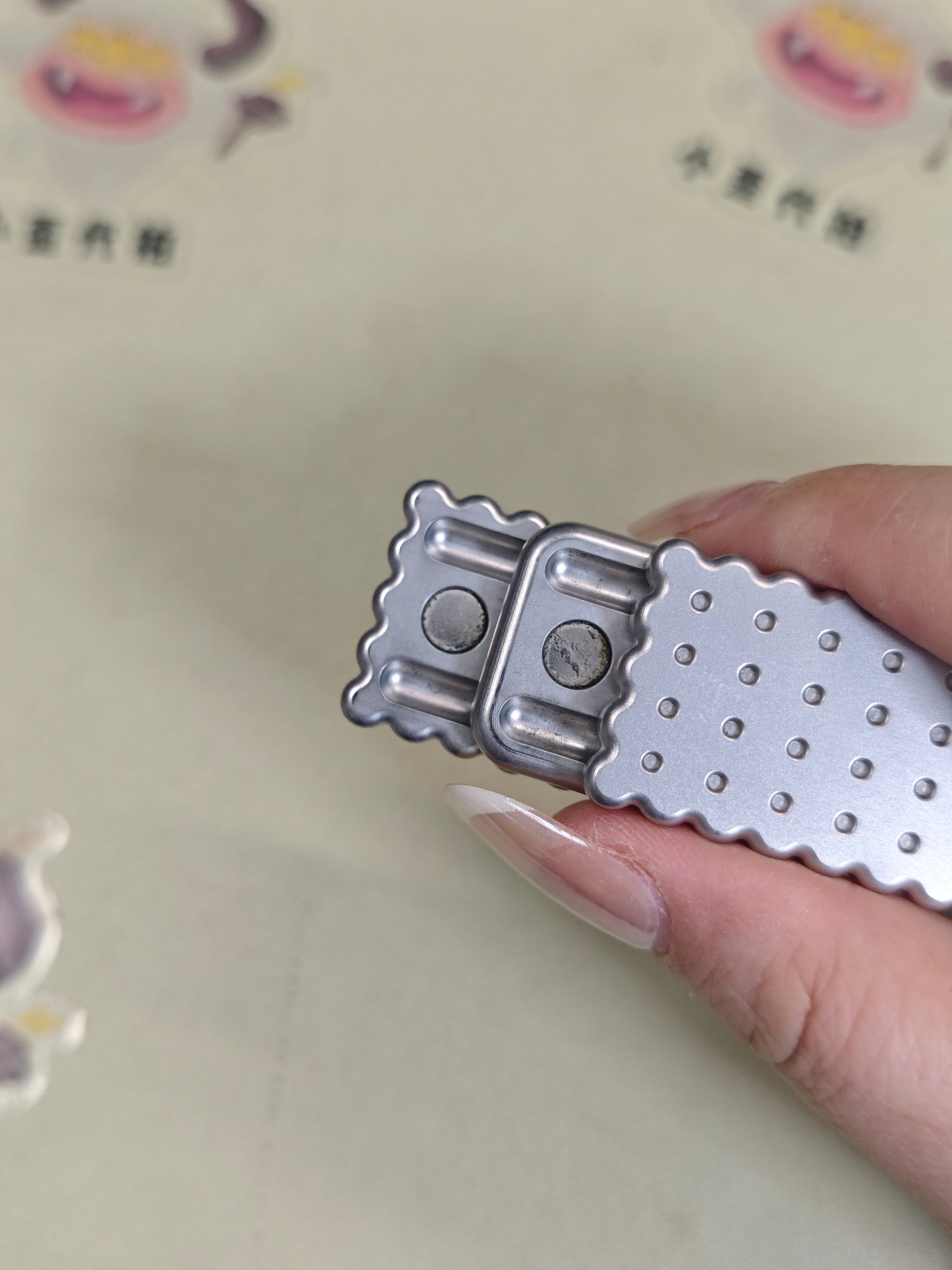 Biscuit Stainless Steel