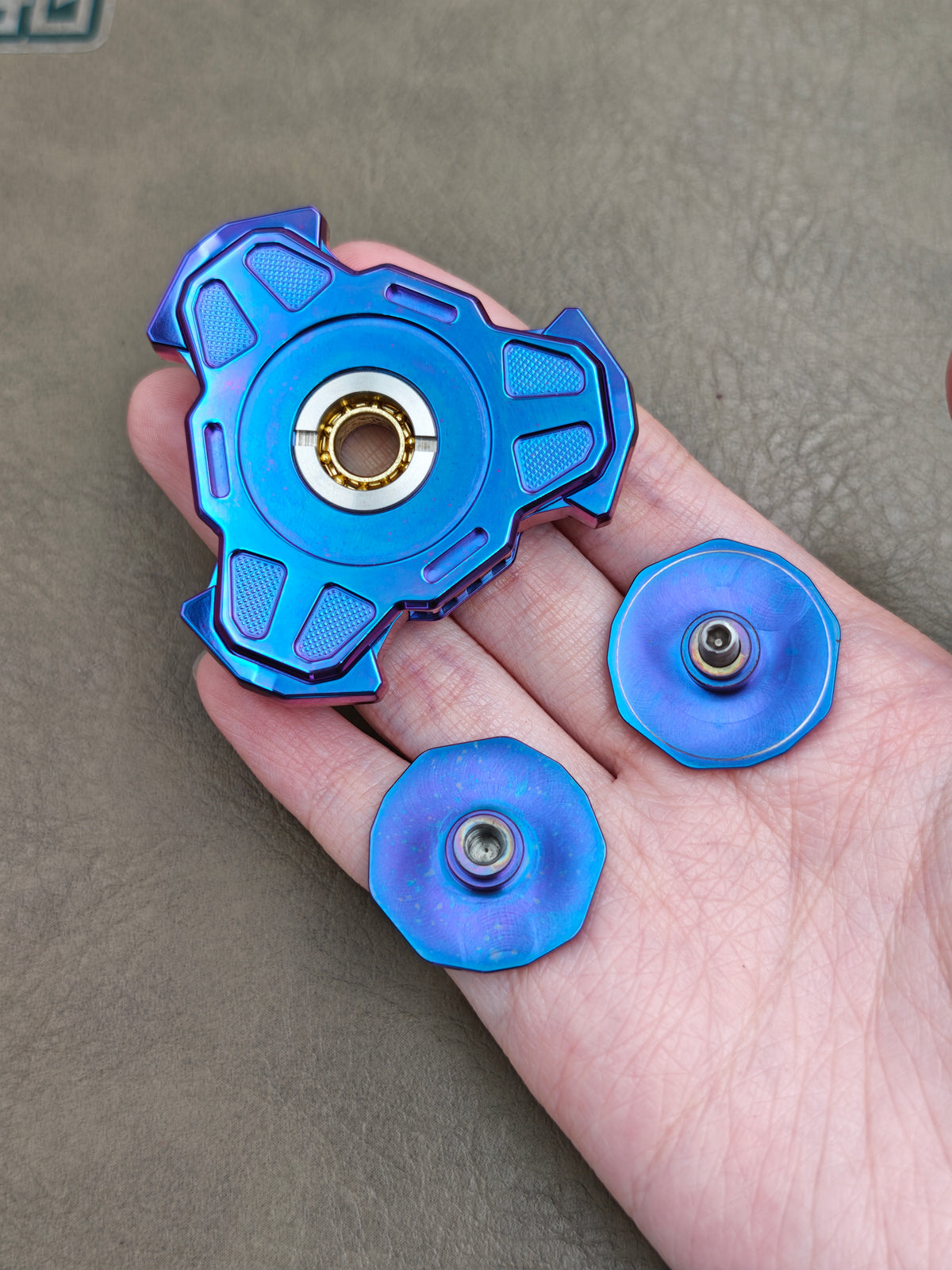 Triple Leaf Ignition Shell Opening Zirconium