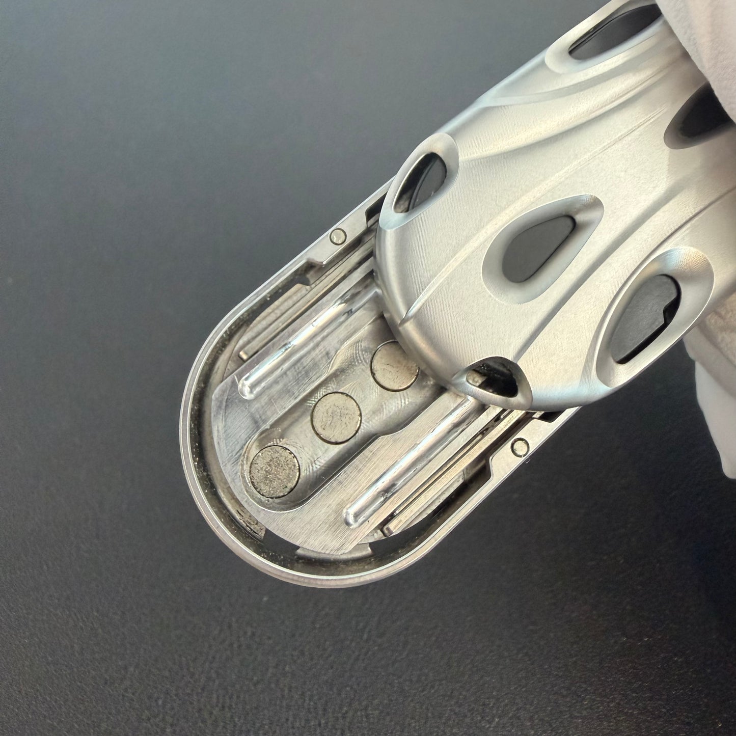 Lag Stainless Steel