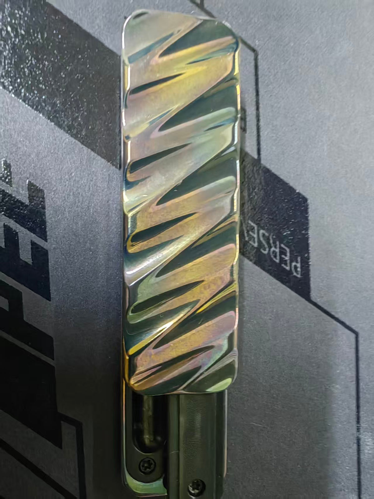 Tita Zirconium Oil Slick
