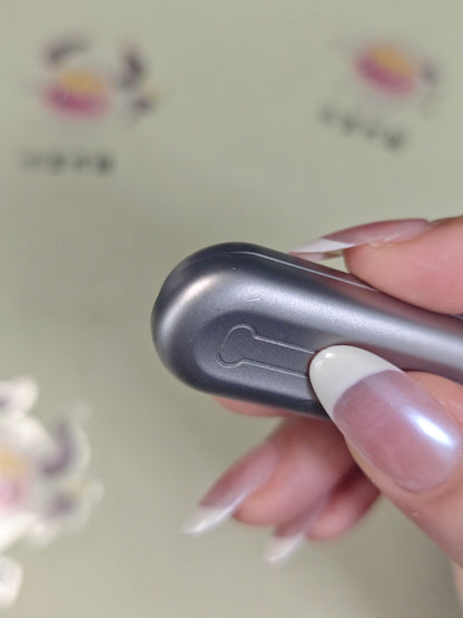 Floating Cloud Titanium