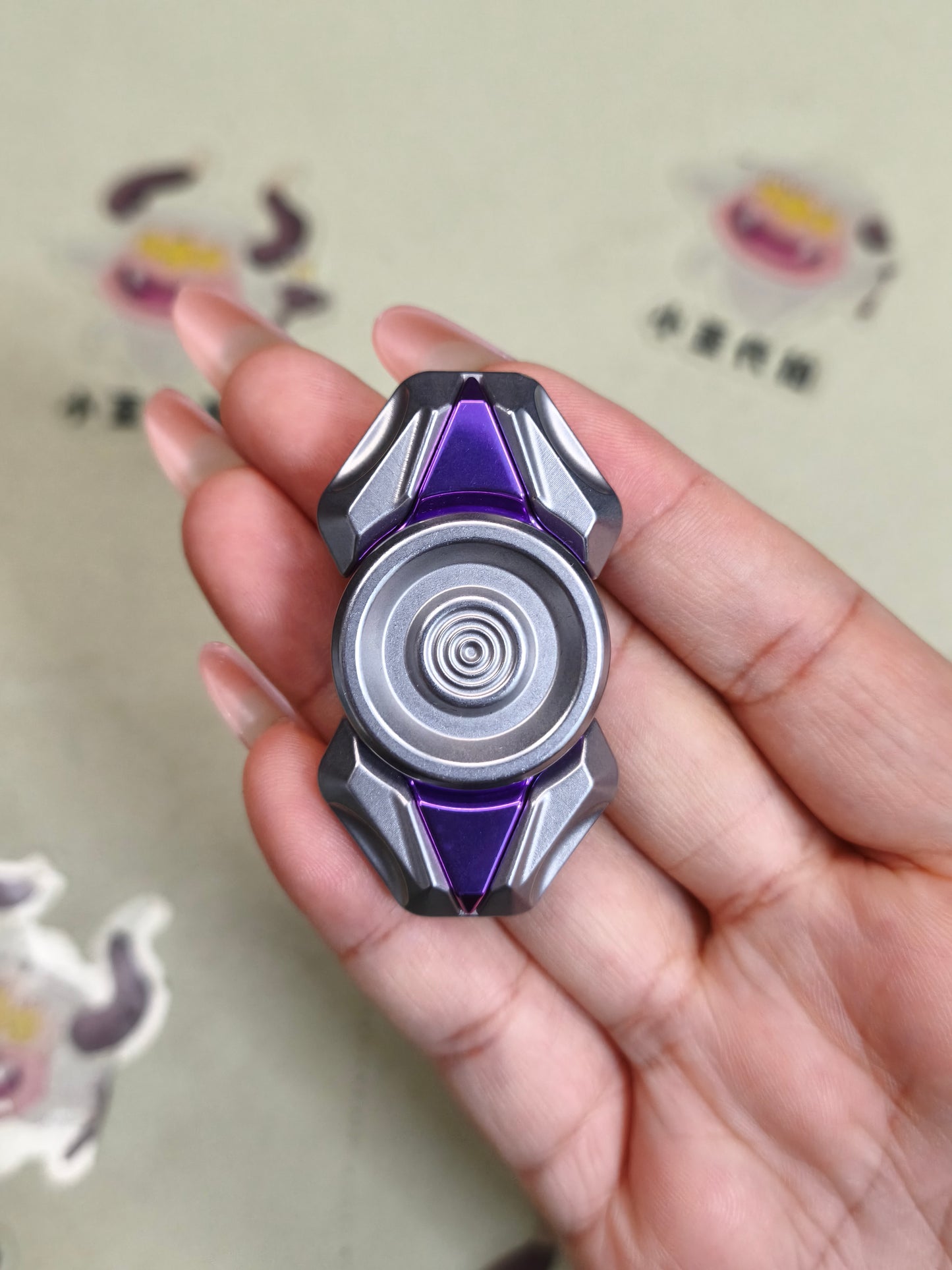 Spin Titanium Anodized