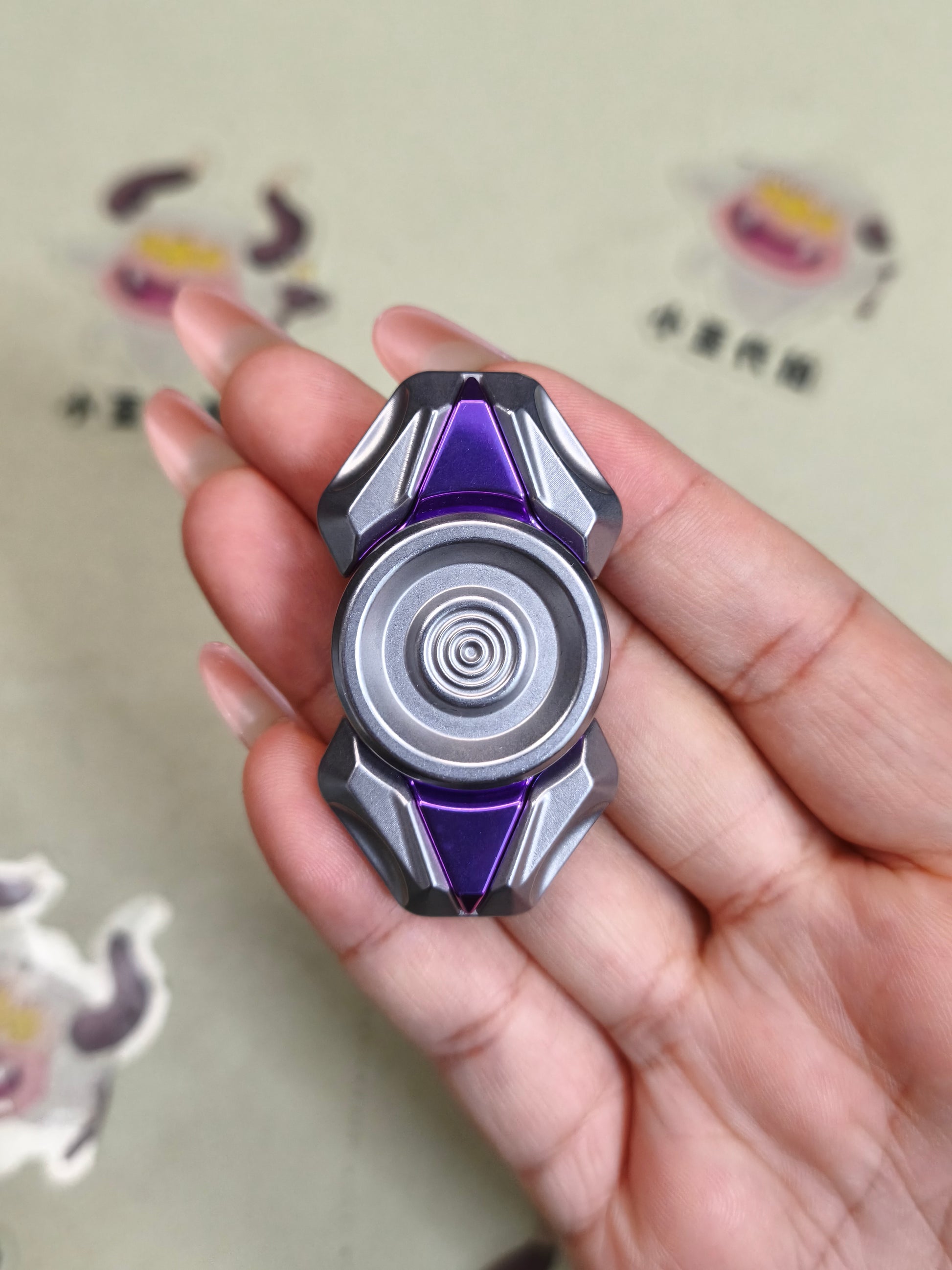 Spin Titanium Anodized