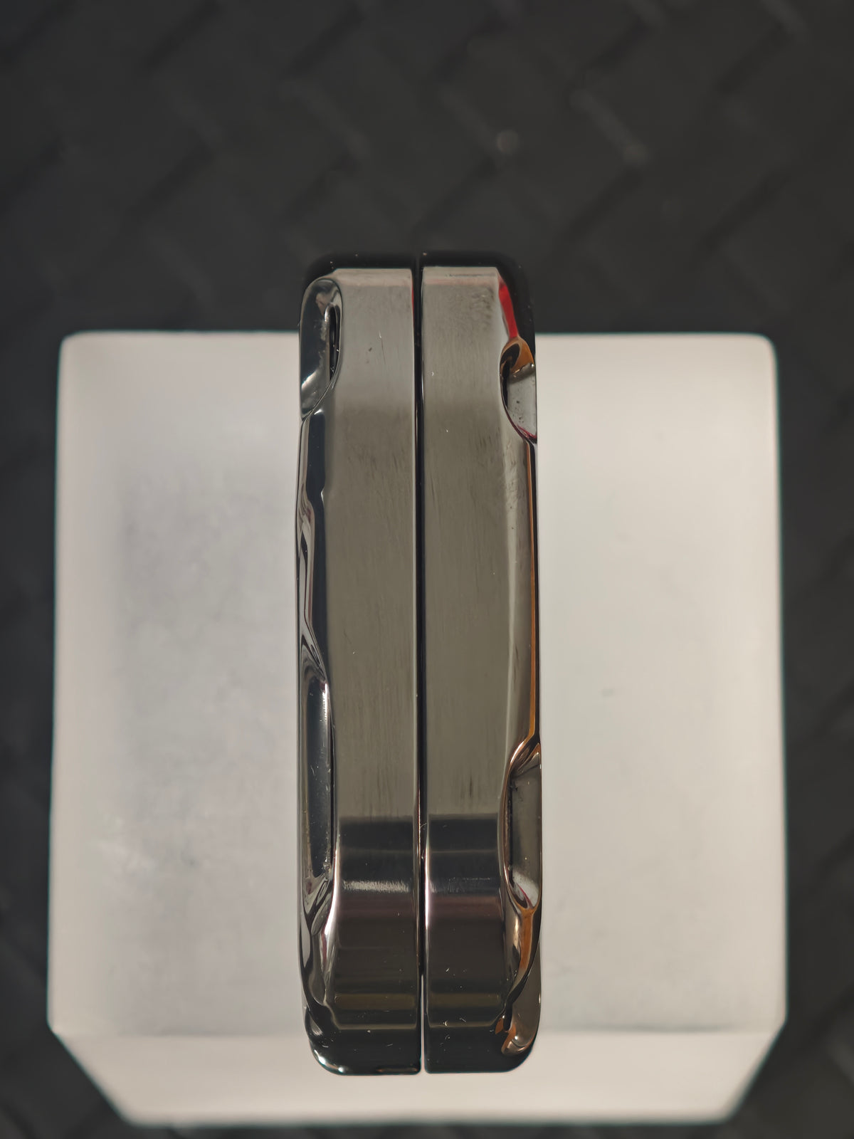 Lag Zirconium Polished