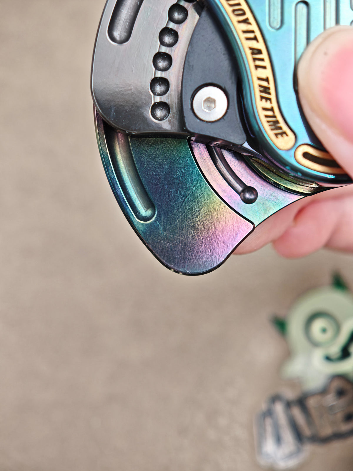 Balled Shell Zirconium Oil Slick