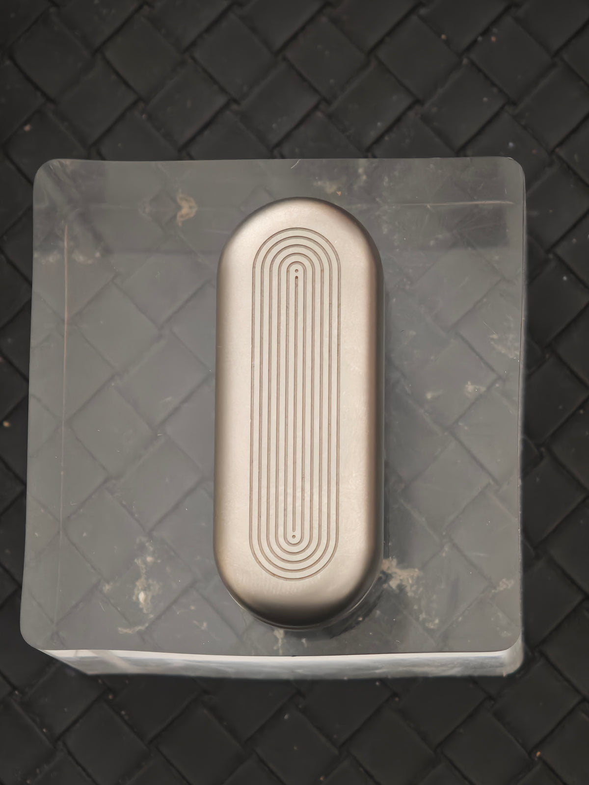 Floating Cloud Stainless Steel